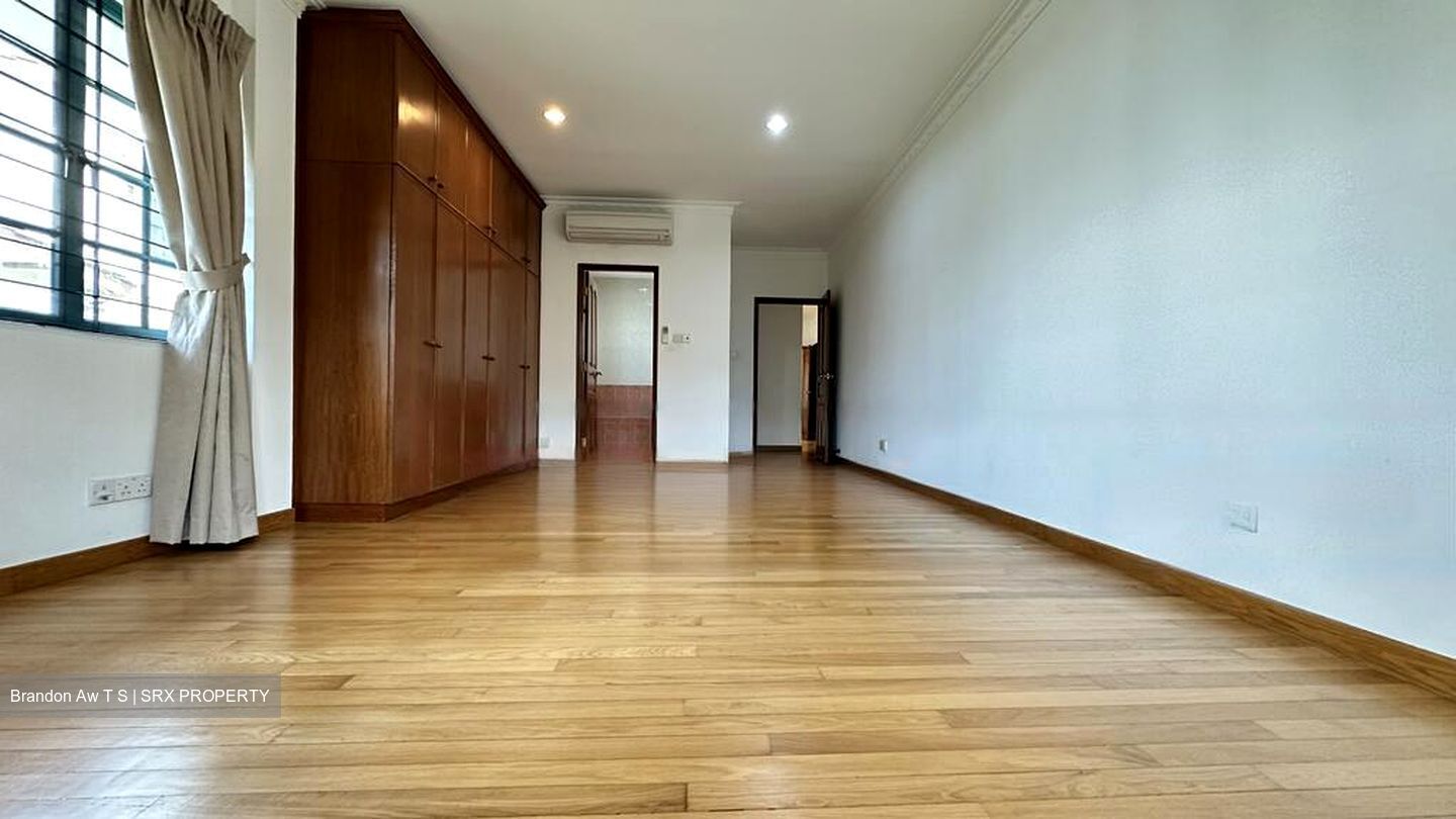 Namly Place (D10), Semi-Detached #465694091